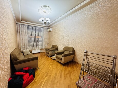 2 otaqlı köhnə tikili - Nizami m. - 65 m²