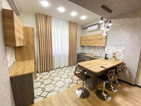 2 otaqlı yeni tikili - 28 May m. - 70 m²