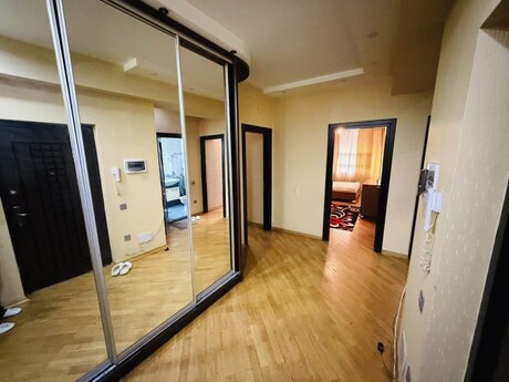 3 otaqlı yeni tikili - Nəriman Nərimanov m. - 133 m²