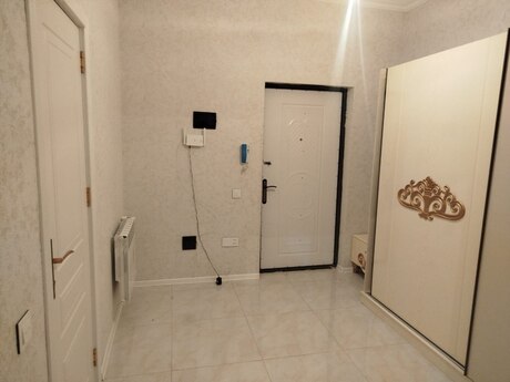 Satılır 2 otaqlı yeni tikili 70 m², Saray q.