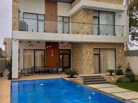5 otaqlı həyət evi/bağ evi - Mərdəkan q. - 300 m²