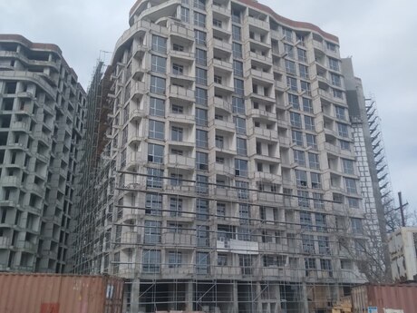 1 otaqlı yeni tikili - Bakıxanov q. - 50.4 m²