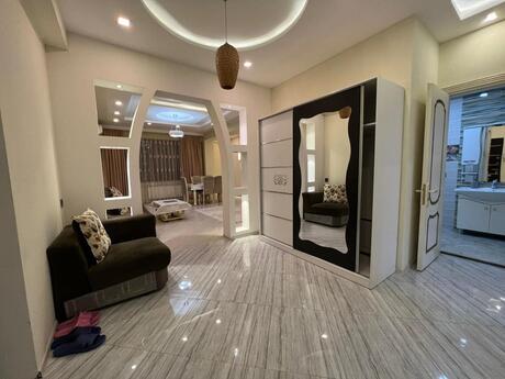 Kirayə 2 otaqlı mənzil, 80 m², Şah İsmayıl Xətai: 40 ₼/ay 5
