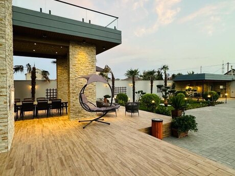 6 otaqlı həyət evi/bağ evi - Bilgəh q. - 500 m²