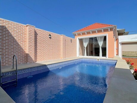 5 otaqlı həyət evi/bağ evi - Mərdəkan q. - 230 m²