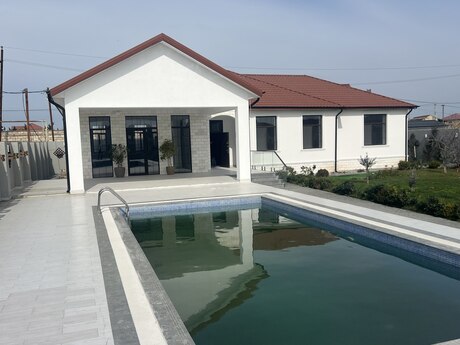 4 otaqlı həyət evi/bağ evi - Albalılıq q. - 190 m²