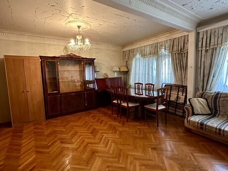 5 otaqlı köhnə tikili - Azadlıq Prospekti m. - 120 m²
