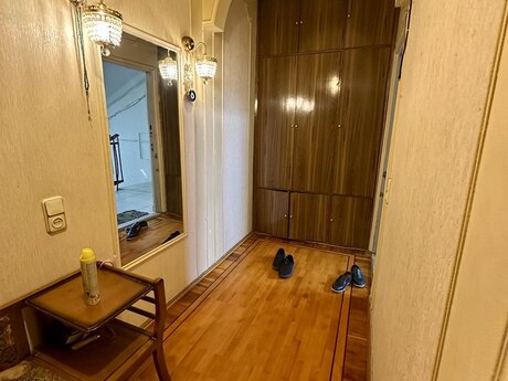 5 otaqlı köhnə tikili - Azadlıq Prospekti m. - 120 m²