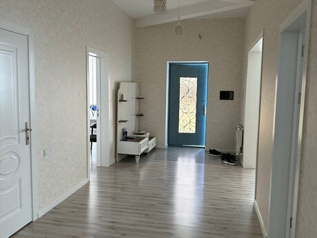 4 otaqlı həyət evi/bağ evi - Mərdəkan q. - 230 m²
