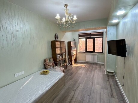 2 otaqlı köhnə tikili - Nərimanov r. - 65 m²