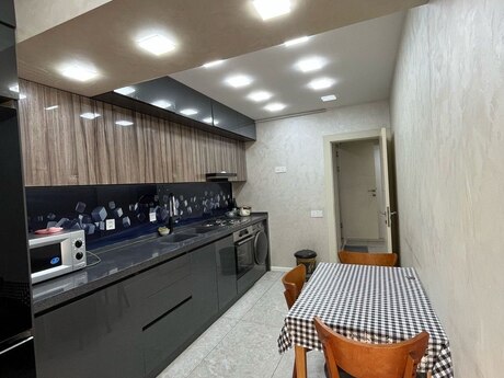 2 otaqlı köhnə tikili - Nərimanov r. - 65 m²