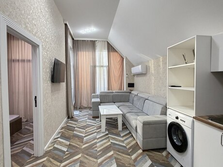 3 otaqlı həyət evi/bağ evi - Mərdəkan q. - 80 m²