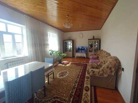 4 otaqlı həyət evi/bağ evi - Zabrat q. - 120 m²
