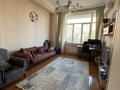 Elan №5981769 - Bakı, Memar Əcəmi m., 3 otaqlı, 106 m², 3/18 mərtəbə