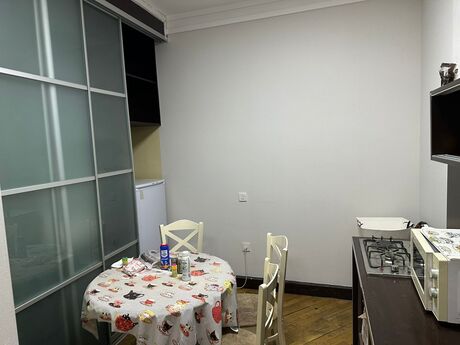 5 otaqlı ofis - Elmlər Akademiyası m. - 220 m²