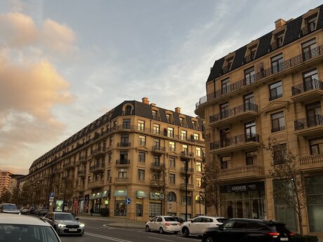 Elan №5981841 - Bakı, Ağ şəhər q., 3 otaqlı, 134 m², 3/7 mərtəbə