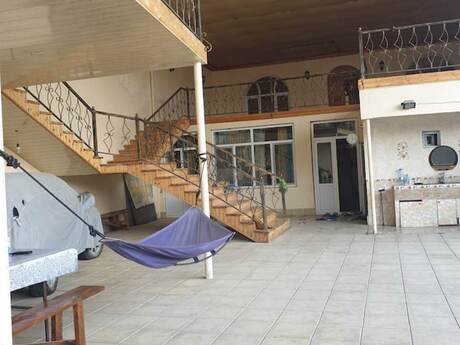 Satılır 9 otaqlı həyət evi/bağ evi 265 m², Gəncə