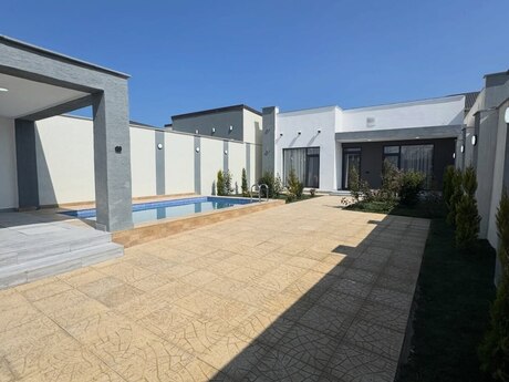 4 otaqlı həyət evi/bağ evi - Şüvəlan q. - 180 m²