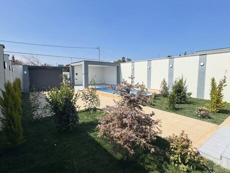 4 otaqlı həyət evi/bağ evi - Şüvəlan q. - 180 m²