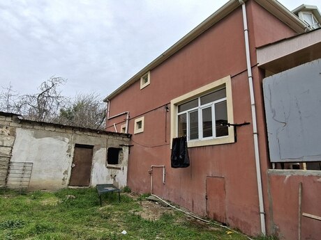 10 otaqlı həyət evi/bağ evi - Əhmədli m. - 400 m²