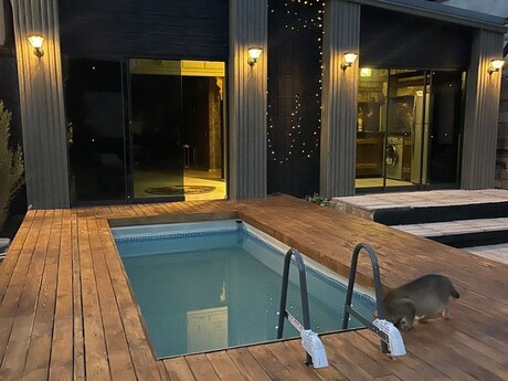 4 otaqlı həyət evi/bağ evi - Novxanı q. - 160 m²