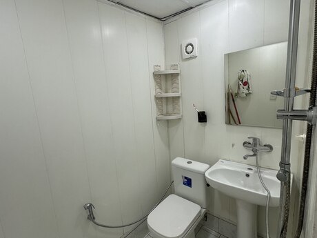 2 otaqlı köhnə tikili - 28 May m. - 60 m²