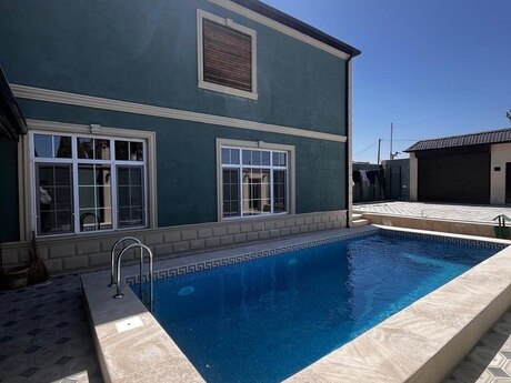 5 otaqlı həyət evi/bağ evi - Novxanı q. - 300 m²