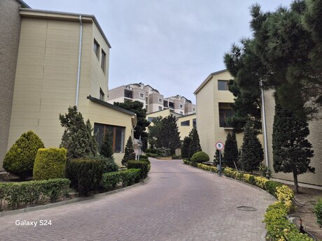 3 otaqlı yeni tikili - Şıxov q. - 158 m²