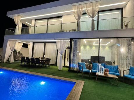 4 otaqlı həyət evi/bağ evi - Novxanı q. - 340 m²