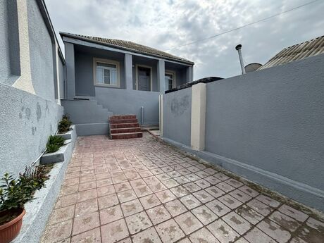 3 otaqlı həyət evi/bağ evi - Yeni Günəşli q. - 70 m²