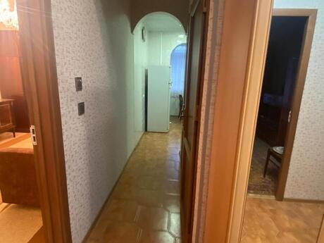 4 otaqlı köhnə tikili - Köhnə Günəşli q. - 94 m²