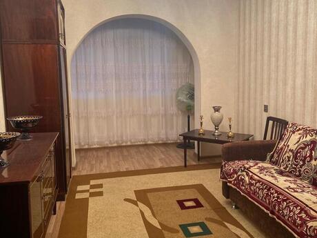 4 otaqlı köhnə tikili - Köhnə Günəşli q. - 94 m²