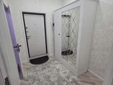 Satlr 3 otaql yeni tikili 76 m, Qarauxur q.