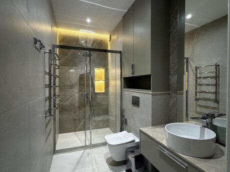 4 otaqlı yeni tikili - Şah İsmayıl Xətai m. - 168 m²