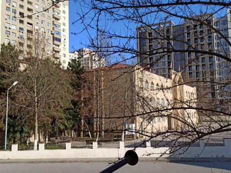 Elan №5982592 - Bakı, Ağ şəhər q., 4 otaqlı, 100 m², 2/7 mərtəbə