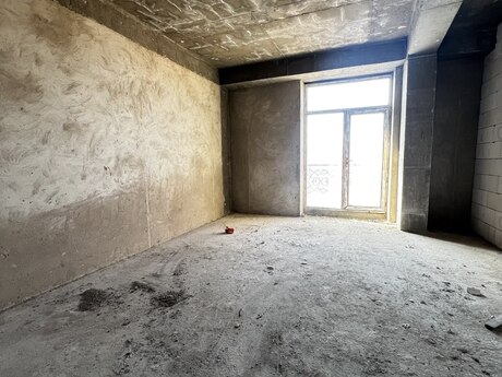 5 otaqlı yeni tikili - Ağ şəhər q. - 212 m²