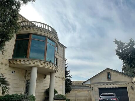 6 otaqlı həyət evi/bağ evi - Şüvəlan q. - 600 m²