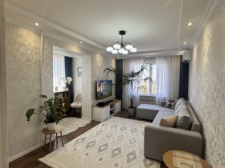 2-комн. вторичка - м. Халглар Достлугу - 60 м²