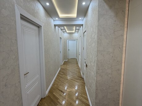 3 otaqlı yeni tikili - İnşaatçılar m. - 110 m²