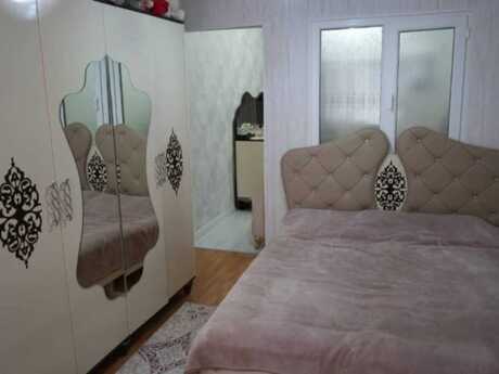 Satlr 2 otaql khn tikili 45 m, 8-ci kilometr q.