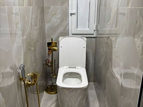 5 otaqlı köhnə tikili - Yeni Günəşli q. - 110 m²
