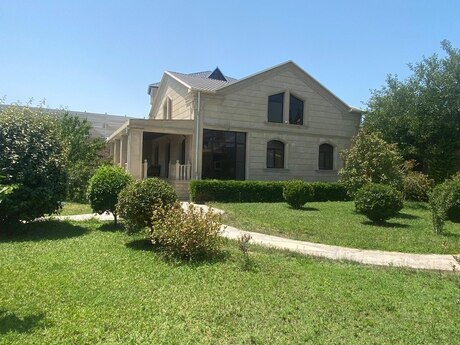 Satılır 6 otaqlı həyət evi/bağ evi 400 m², Novxanı q.