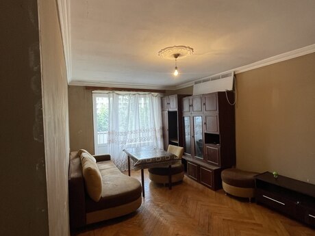 1 otaqlı köhnə tikili - Həzi Aslanov q. - 31 m²