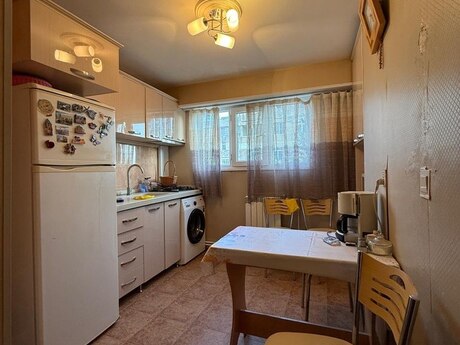 Elan №5982868 - Bakı, Nəsimi r., 3 otaqlı, 100 m², 5/5 mərtəbə