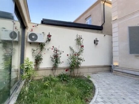 6 otaqlı həyət evi/bağ evi - Mərdəkan q. - 230 m²