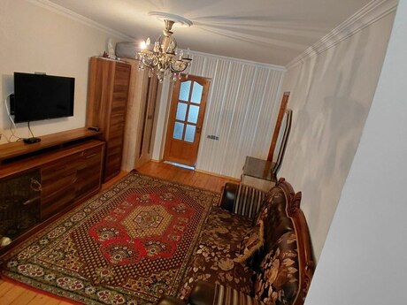 4 otaqlı köhnə tikili - Həzi Aslanov m. - 100 m²