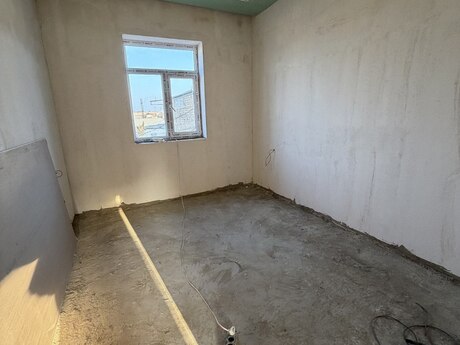 5 otaqlı həyət evi/bağ evi - Qaraçuxur q. - 230 m²