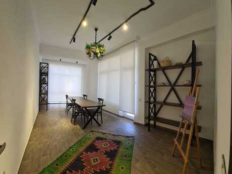 4-комн. офис - пос. Бадамдар - 140 м²