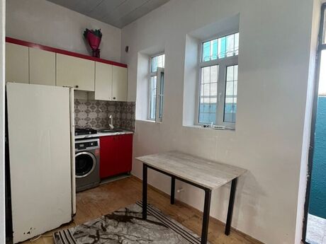 Satılır 3 otaqlı həyət evi/bağ evi 60 m², Binə q.