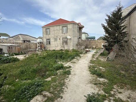 Satılır 7 otaqlı həyət evi/bağ evi 170 m², Zığ q.